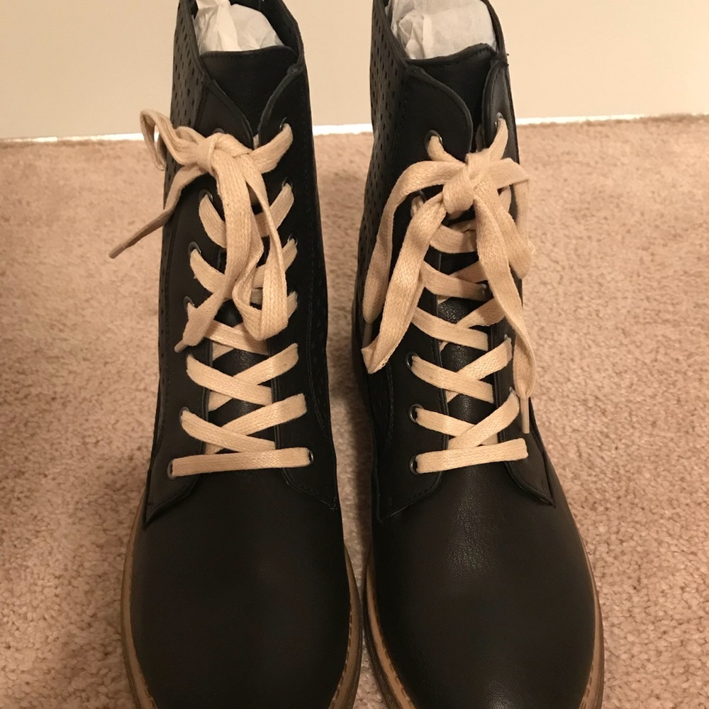 Brand new black combat boots - Picture 2 of 5